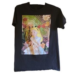 Disney Alice and Wonderland tee size small